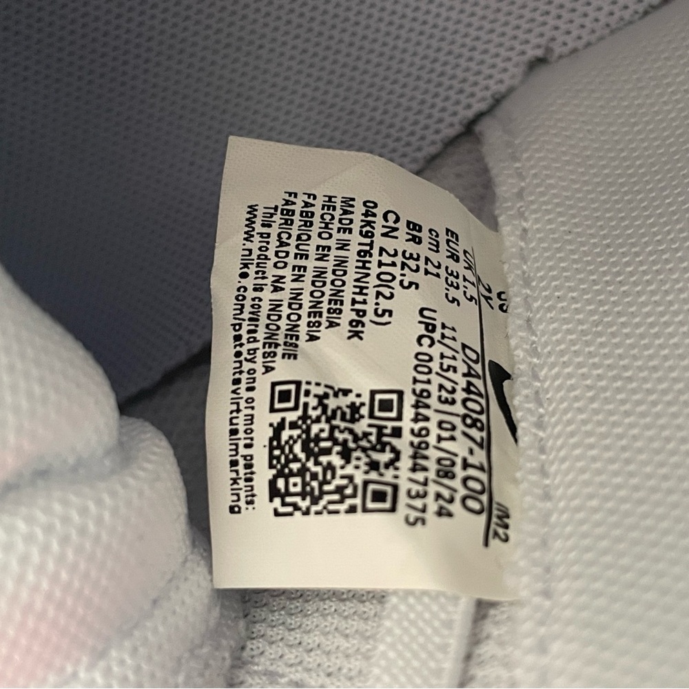 Nike blazer kids size 2 NWOT - Picture 3 of 6